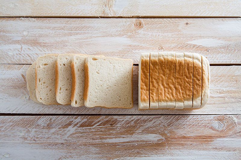 pan de molde cortado